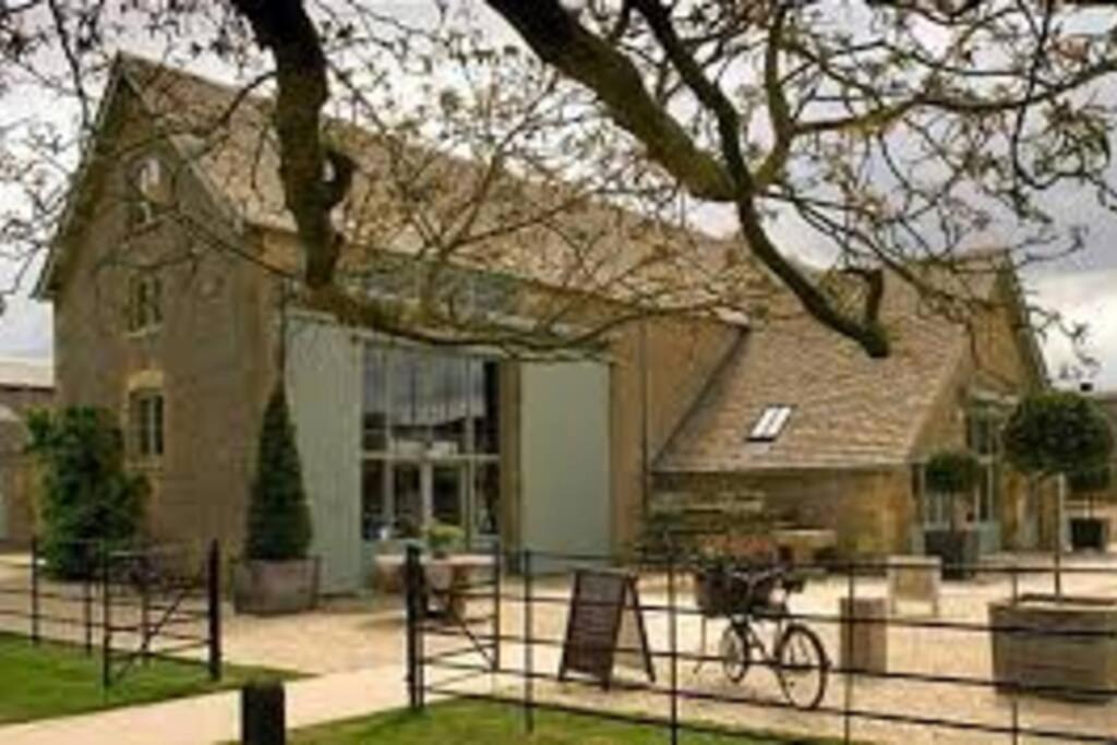Large Stylish Luxury Cotswold Cottage - Ideal For Families, W/ Ev Charging Andoversford Exterior foto